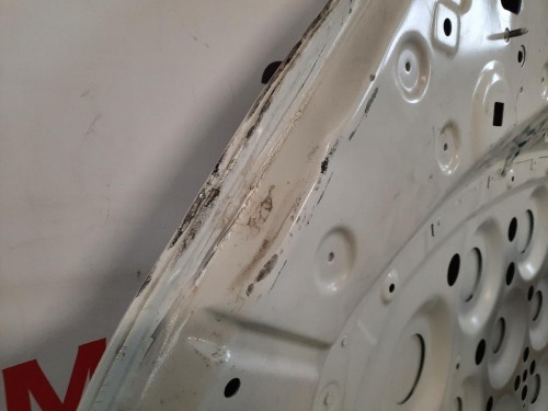 LEVA Apertura Sportello Carburante Mitsubishi Pajero III 2000