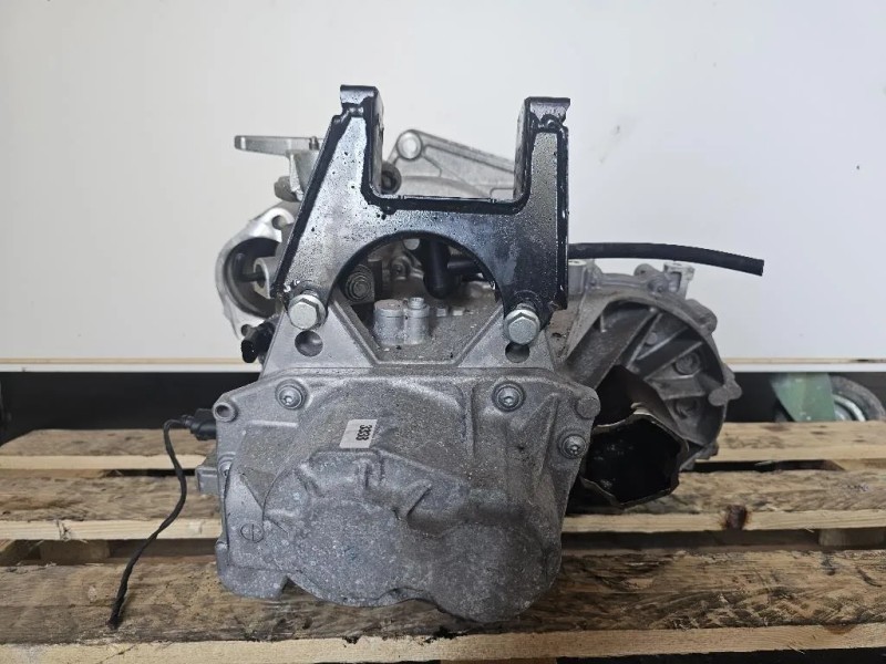 Cambio UDN 0CW300042C00B Skoda Fabia NJ3 2018