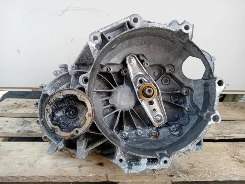 Cambio LHY 0AJ 300 040 R6 MARCE MANUALE Skoda Octavia 1Z5 SW 2009