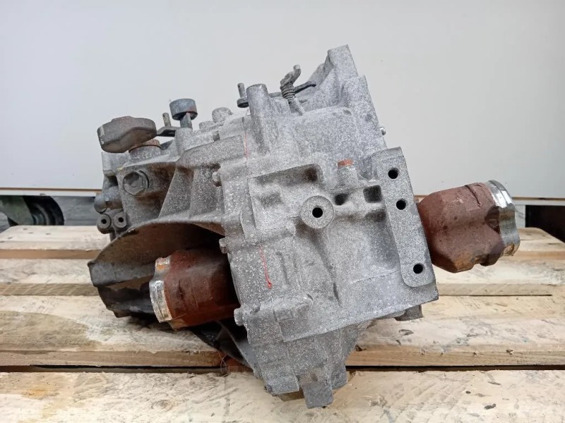 Cambio 303000D140 6 MARCE MANUALE Toyota Yaris IV 2012