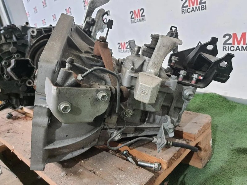 Cambio 1KRFE 303000D190 Toyota Yaris IV 2012