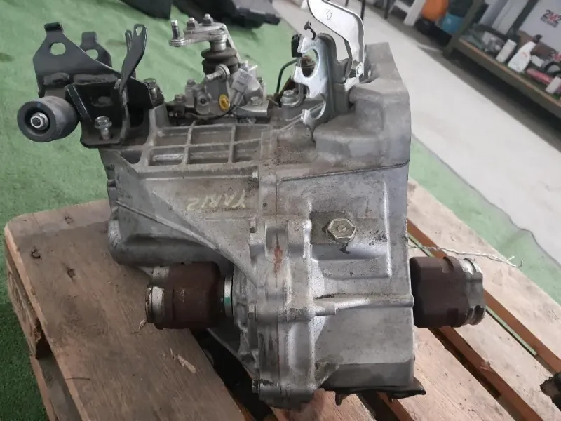 Cambio 1KRFE 303000D190 Toyota Yaris IV 2012