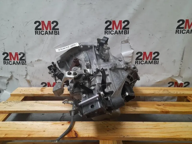 Cambio 1KRFE 303000D190 Toyota Yaris IV 2014