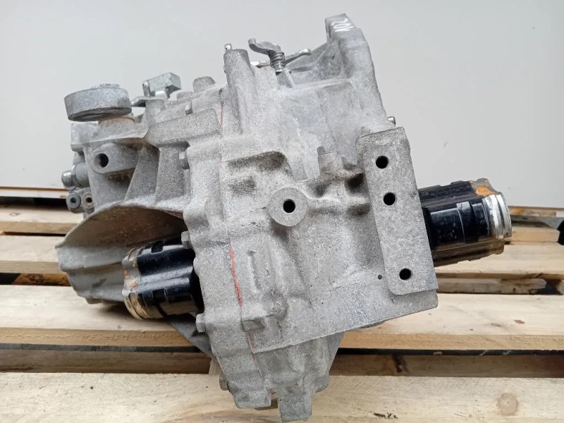 Cambio 303000D311 6 MARCE MANUALE Toyota Yaris IV 2014