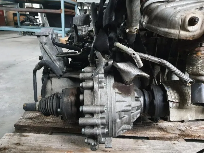 Cambio BFS 02J300052HX Volkswagen NEW Beetle I Cabrio 2002