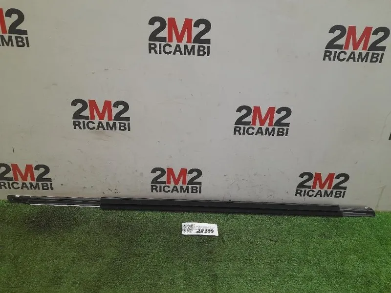 Listello Cristallo Fisso Porta SX A2137200124 CROMATURA PORTA ANT SX Mercedes Classe E W213 2016