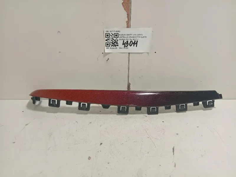 Listello Cruscotto LATO Guida DX 83717-52R2 Suzuki Swift VI 2017