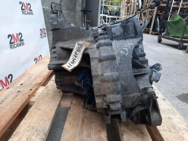 Cambio 6M2R-7F096-E0 D4204T Volvo S40 II 2004