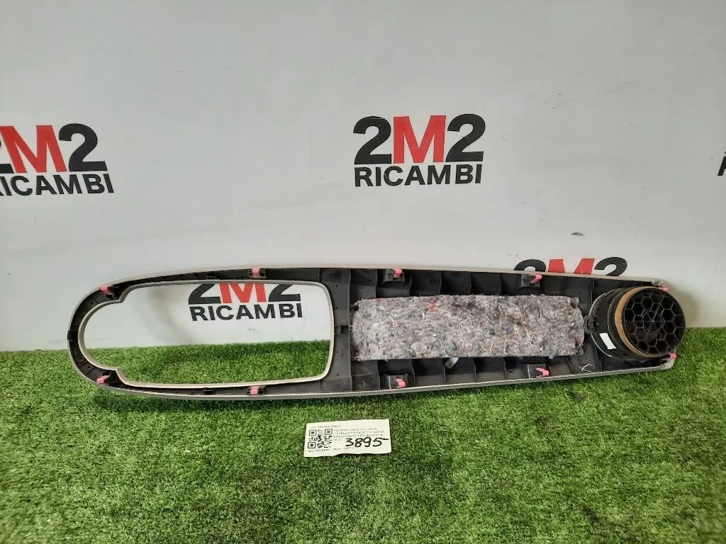 Listello Cruscotto LATO Passeggero DX 554700D030J0 Toyota Yaris IV 2012