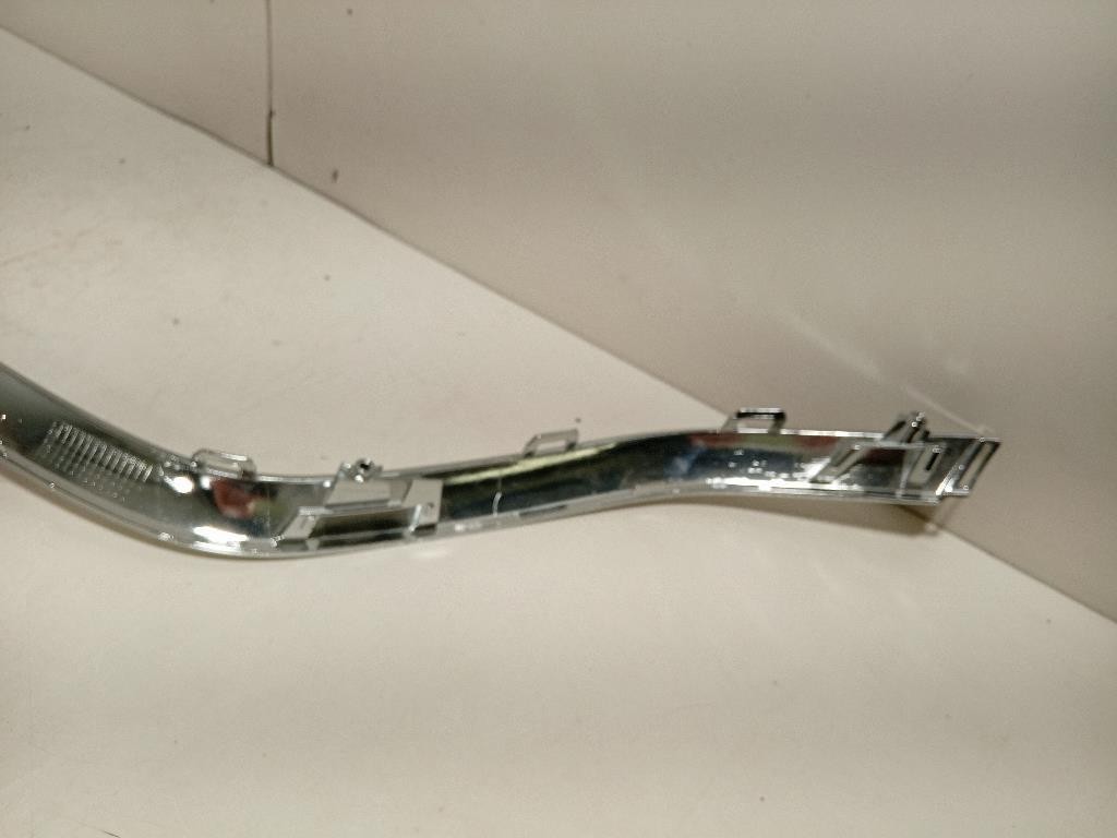 Listello Decorazione Paraurti ANT LISTELLO DECORAZIONE PARAURTI ANT Renault Captur II 2019