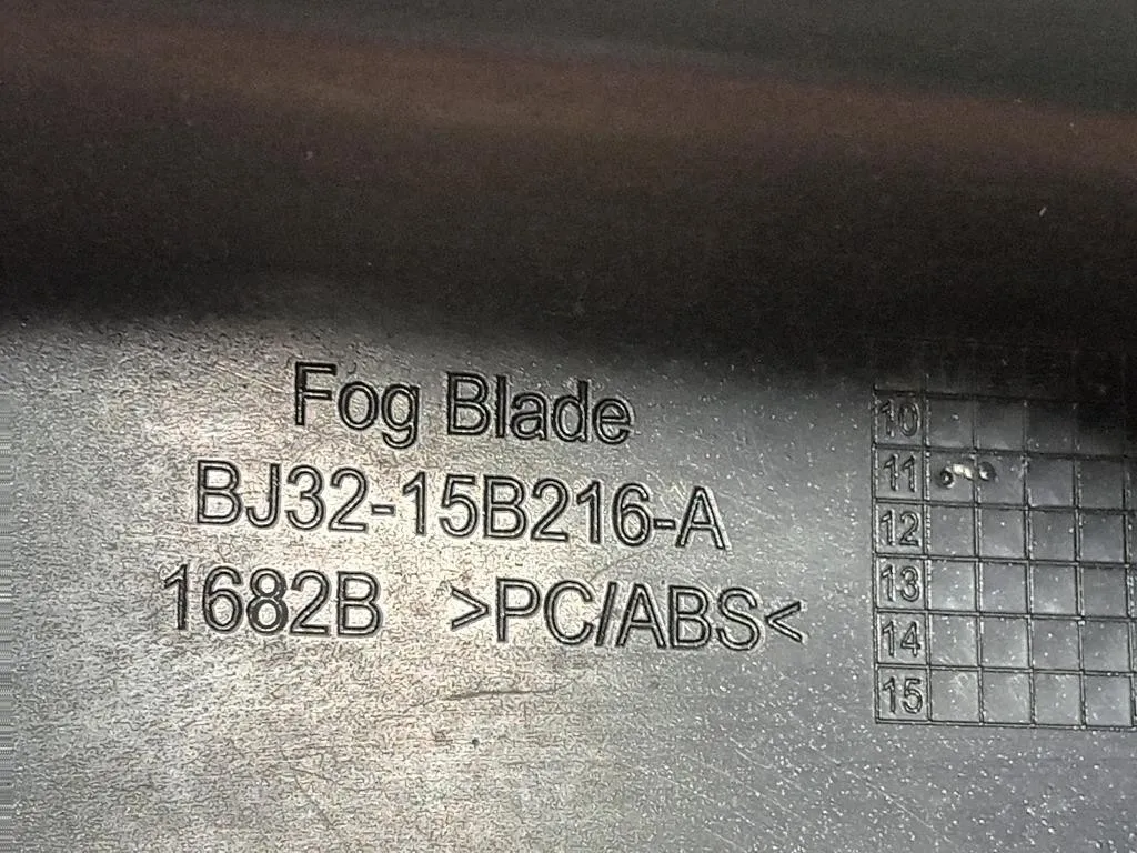 Listello Decorazione Paraurti ANT DX BJ32-15B216-A Land Rover Range Rover Evoque I 2011