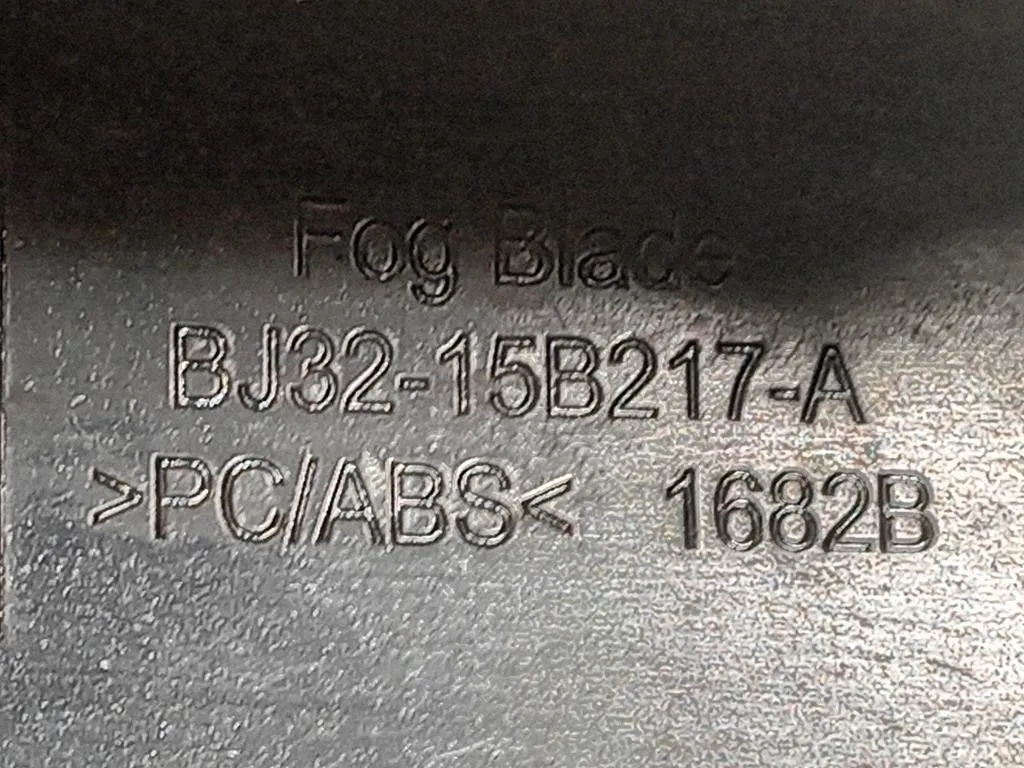 Listello Decorazione Paraurti ANT SX BJ32-15B217-A Land Rover Range Rover Evoque I 2011