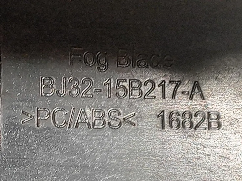 Listello Decorazione Paraurti ANT SX BJ32-15B217-A Land Rover Range Rover Evoque I 2011