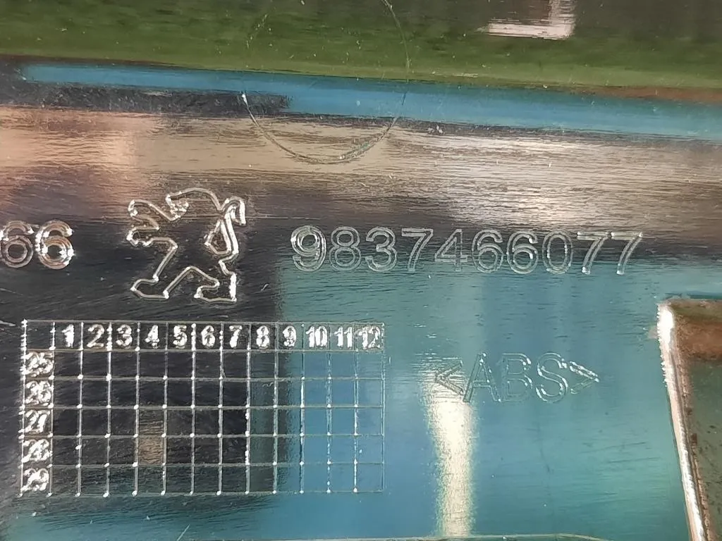 Listello Decorazione Paraurti POST 9814601877 Peugeot 5008 II 2020