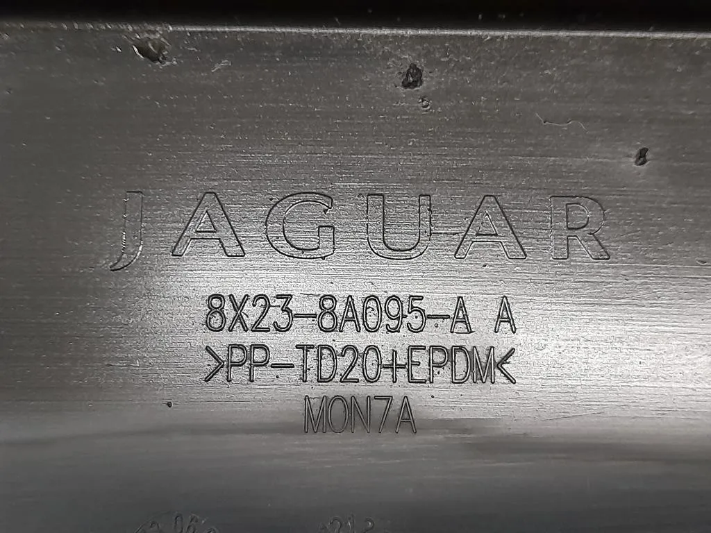 Listello Griglia Radiatore ANT 8X238A095A Jaguar XF I 2008