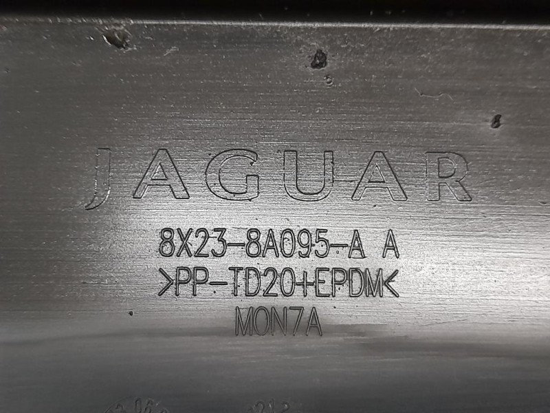 Listello Griglia Radiatore ANT 8X238A095A Jaguar XF I 2008