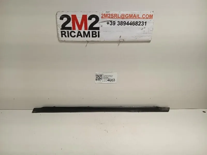 Listello Modanatura Raschiavetro Porta POST SX A1666980362 Mercedes Classe GLE W166 2015