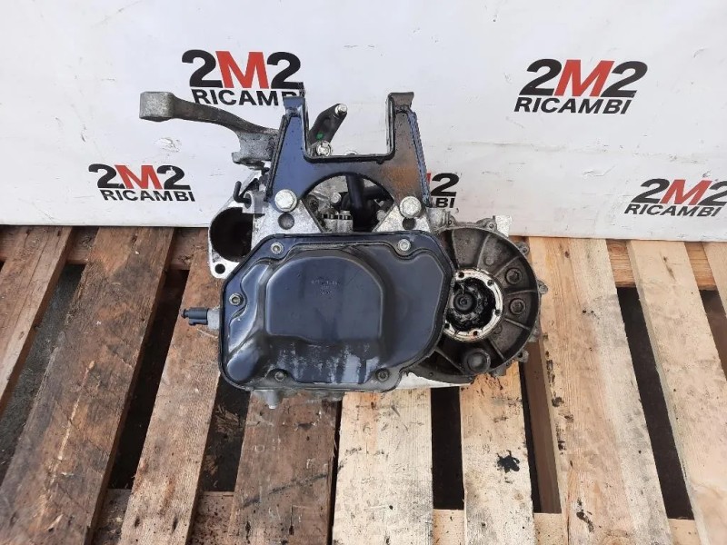 Cambio Revisionato 02T301103J Volkswagen POLO IV 2002