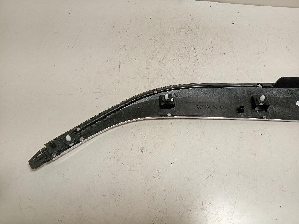 Listello Parafango POST DX 9827008877 Peugeot 5008 II 2017