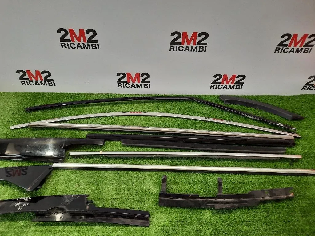 Listello Porta SUP ANT SX LR055825 Land Rover Range Rover Evoque I 2015