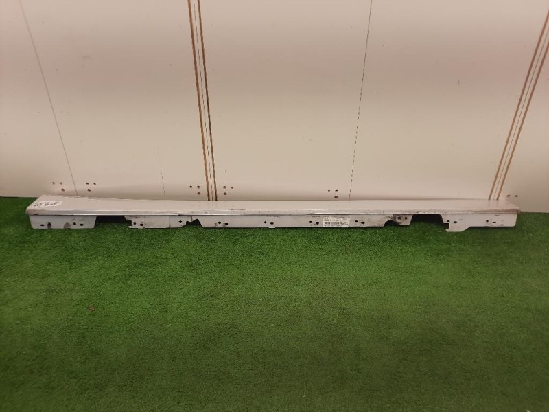 Listello Spoiler Sottoporta DX 51 77 7287 828 Bmw Serie 1 F20 Berlina 2012