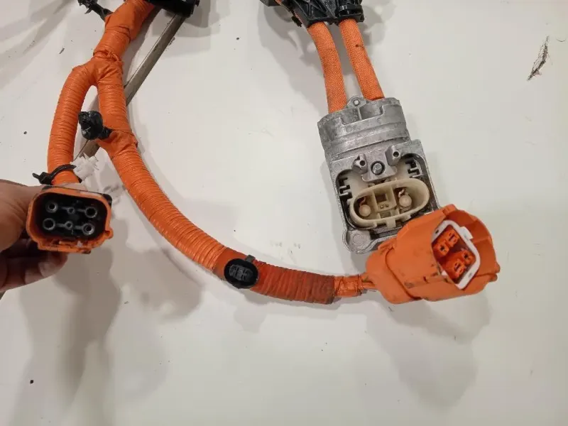 Caricabatteria CARICABATTERIA Ford KUGA III 2020