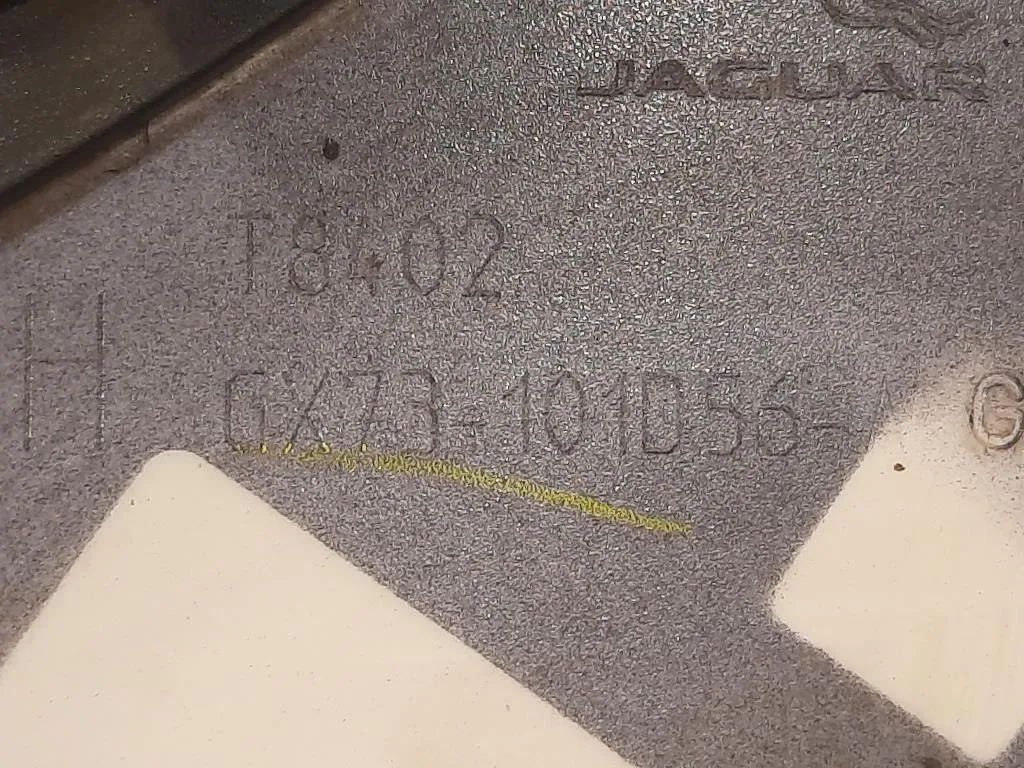 Listello Spoiler Sottoporta DX GX73-101D56-AEW Jaguar XE 2015