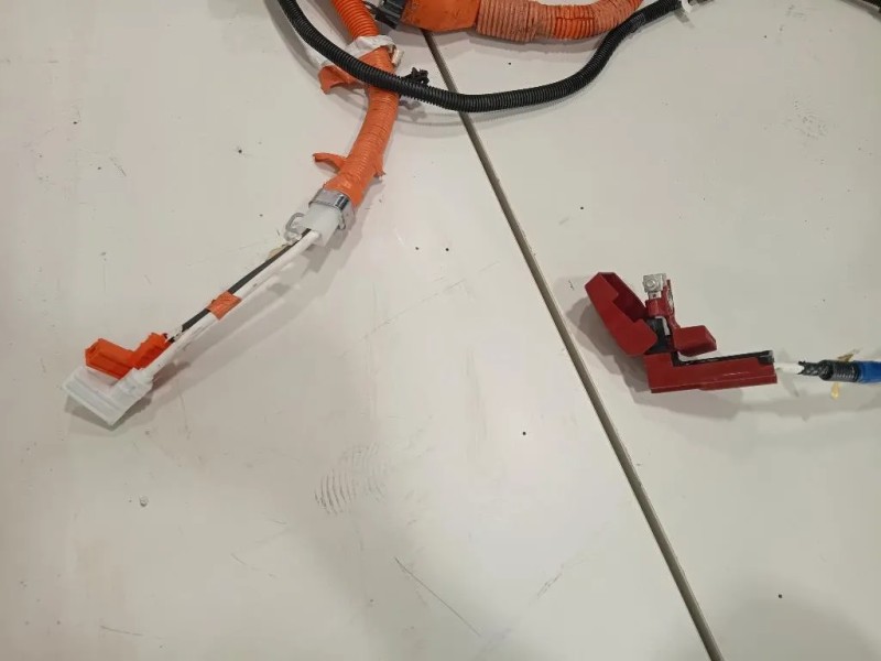 Caricabatteria 821640D010G Toyota Yaris IV 2017