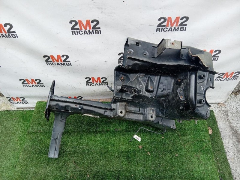 Longherone ANT DX Fiat Freemont 2011