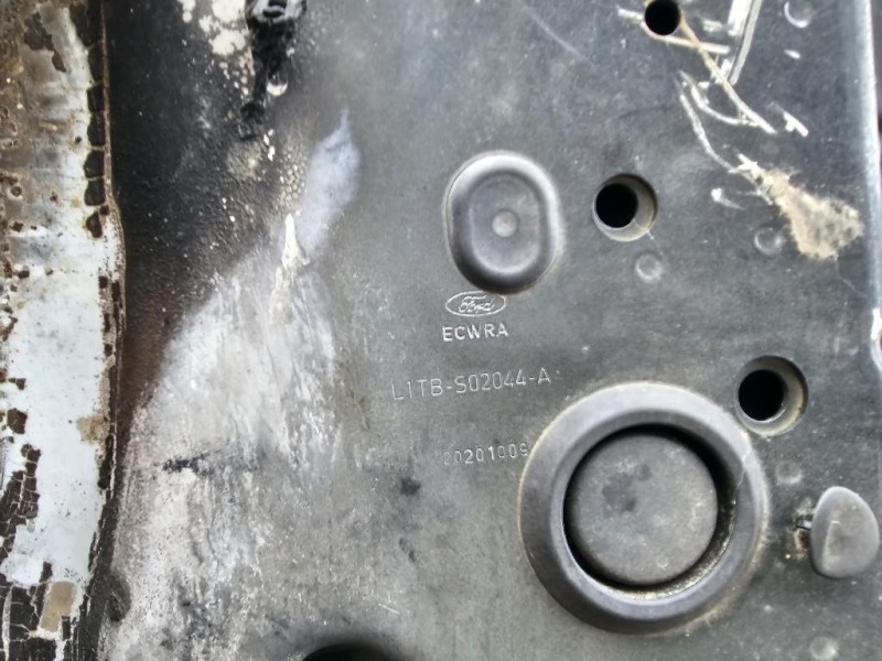 Longherone ANT DX L1TB-S6044-AC Ford PUMA II 2019