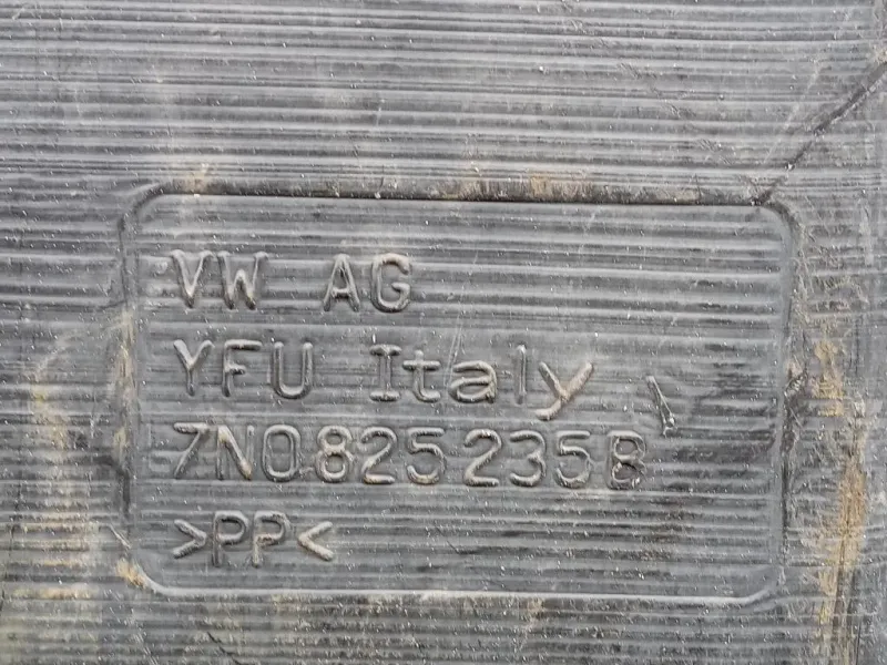 Carter Protezione Motore ANT 7N0 825 235 B Volkswagen Touran III 2010