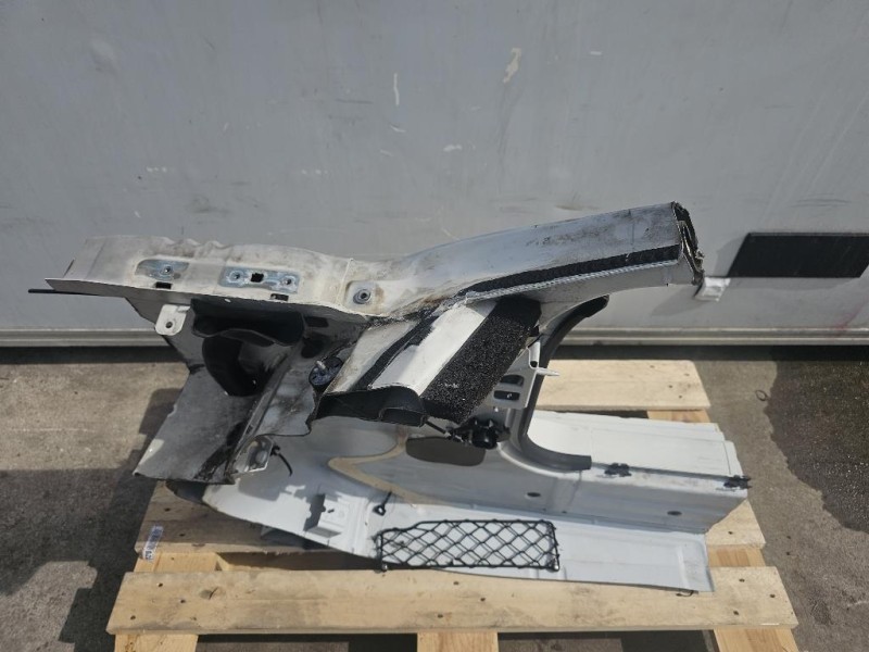 Longherone ANT DX PUNTALE LATO DESTRO Mercedes Classe SLK R171 2004