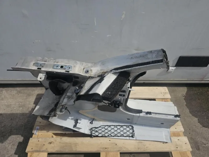 Longherone ANT DX PUNTALE LATO DESTRO Mercedes Classe SLK R171 2004