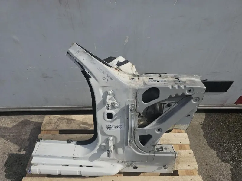 Longherone ANT DX PUNTALE LATO DESTRO Mercedes Classe SLK R171 2004