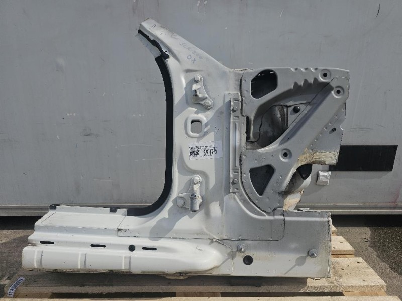 Longherone ANT DX PUNTALE LATO DESTRO Mercedes Classe SLK R171 2004