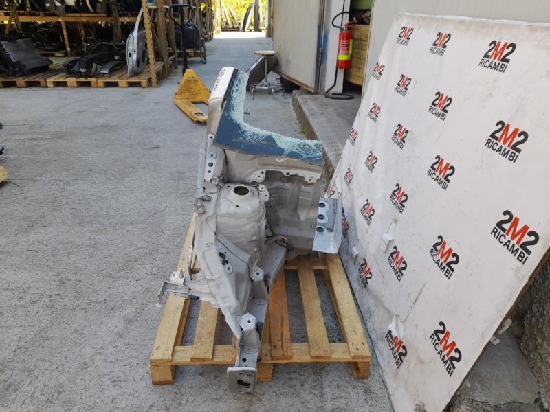 Longherone ANT DX Toyota Yaris IV 2012