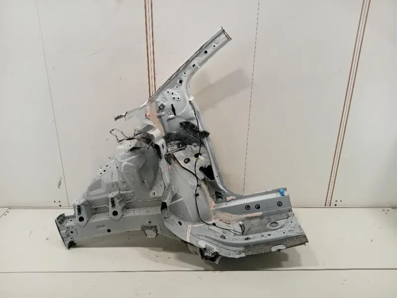 Longherone ANT DX 5710152090 Toyota Yaris IV 2017