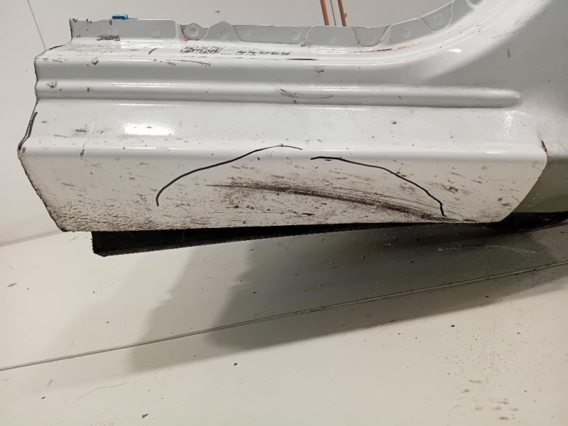 Longherone ANT DX 5710152090 Toyota Yaris IV 2017