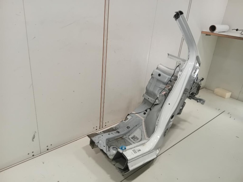 Longherone ANT DX 5710152090 Toyota Yaris IV 2017