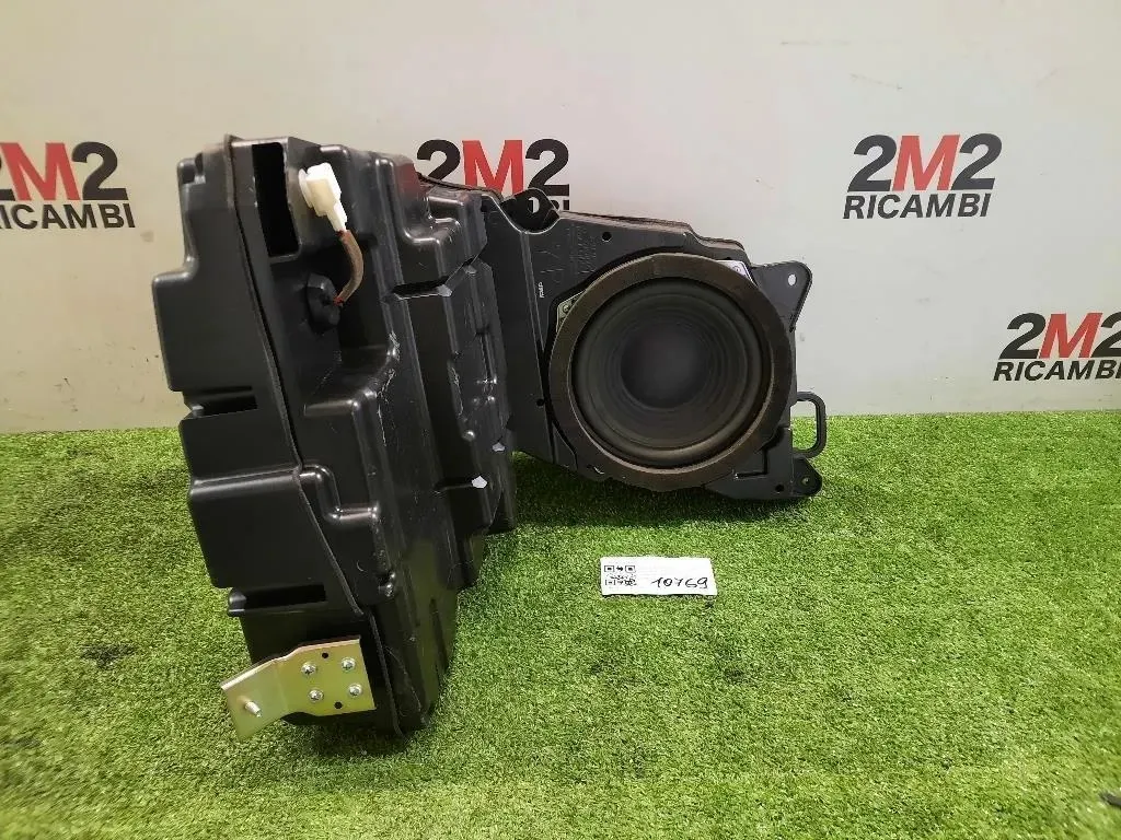 Cassa Altoparlante Subwoofer Autoradio 8615048090 Lexus Serie RX IV 2016