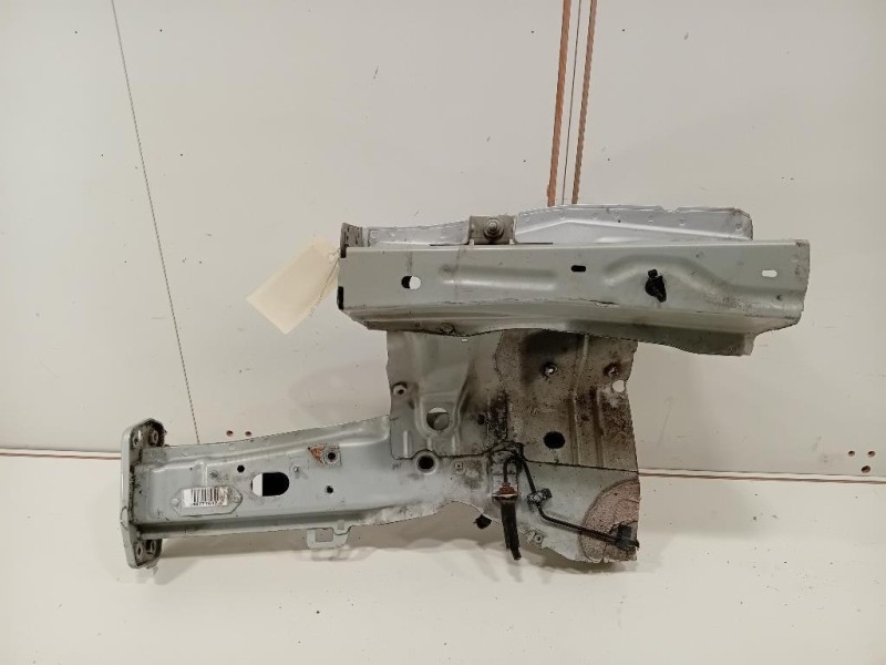 Longherone ANT SX Alfa Romeo Giulietta 2010