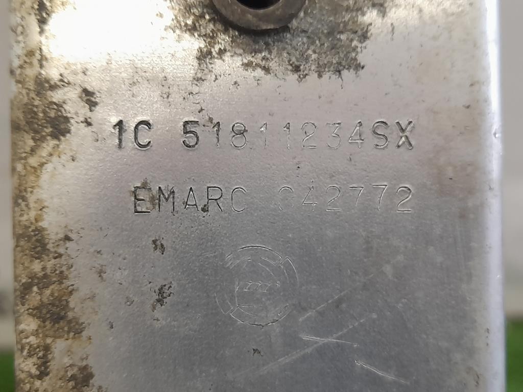 Longherone ANT SX 51811234 SX Alfa Romeo Giulietta 2013