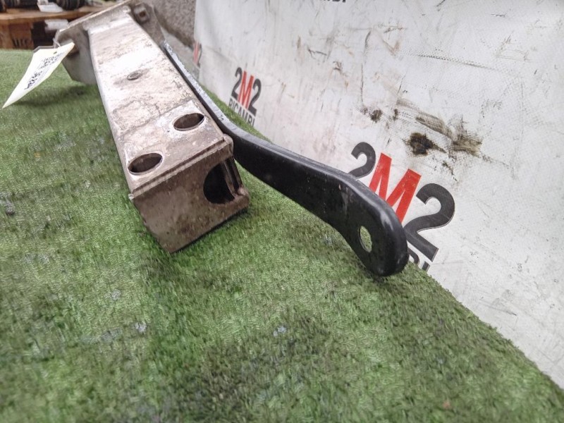 Longherone ANT SX 51811234 Alfa Romeo Giulietta 2013