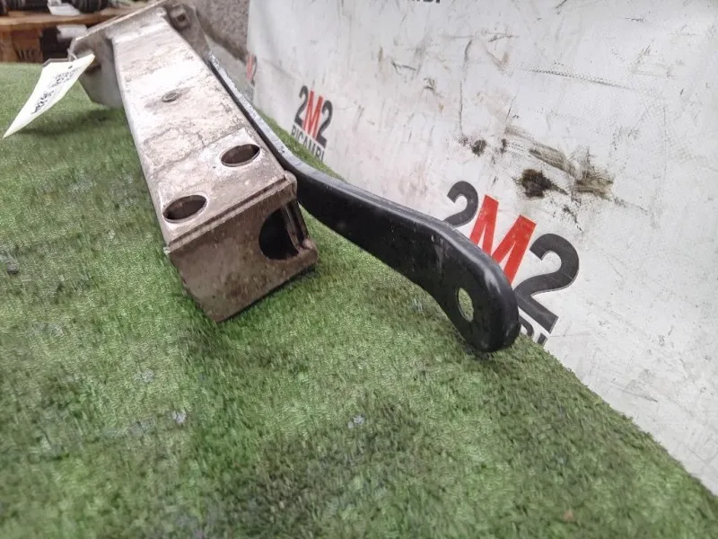 Longherone ANT SX 51811234 Alfa Romeo Giulietta 2013