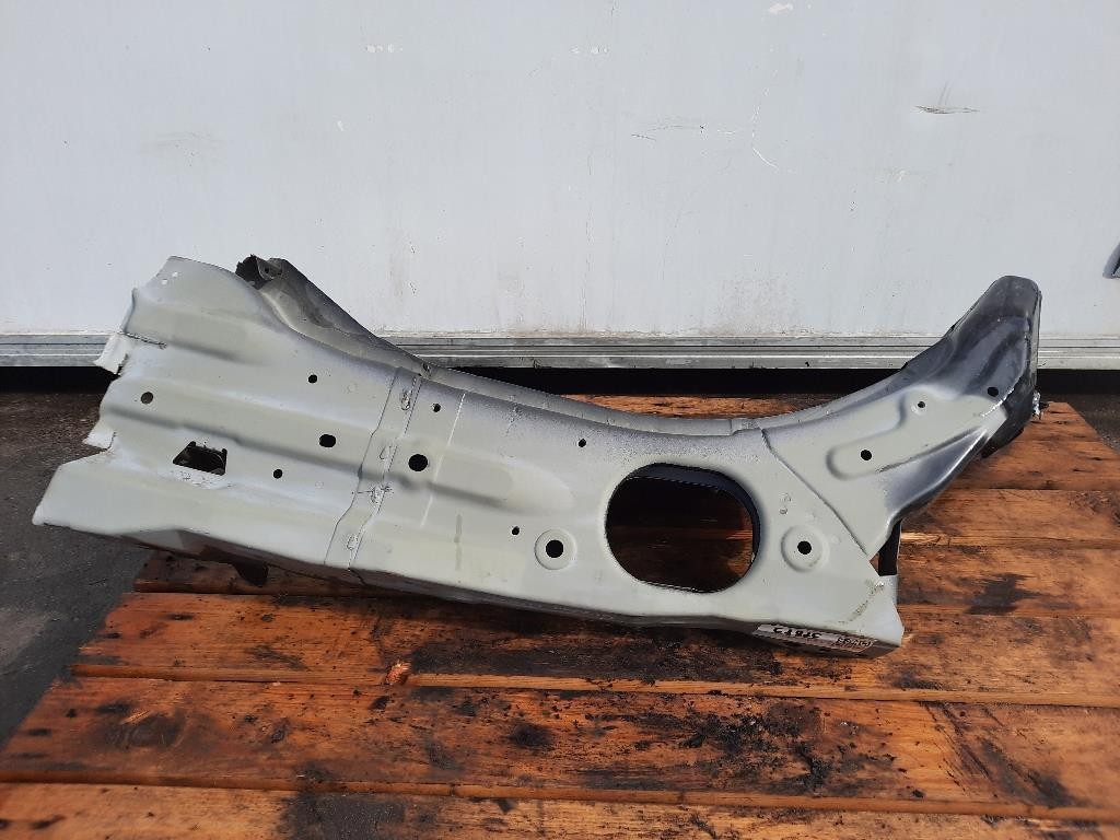 Longherone ANT SX PUNTALE ANT SX Nissan Navara 2010