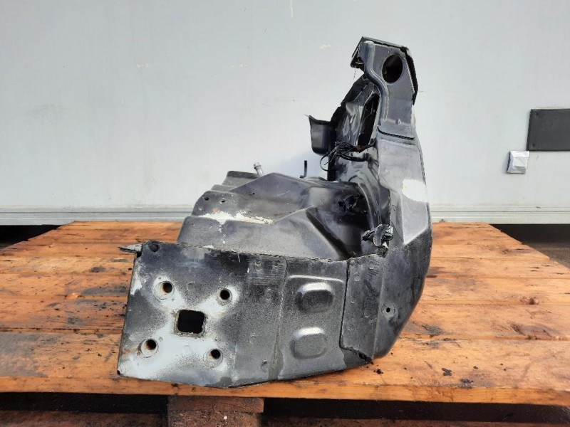 Longherone ANT SX PUNTALE ANT SX Nissan Navara 2010