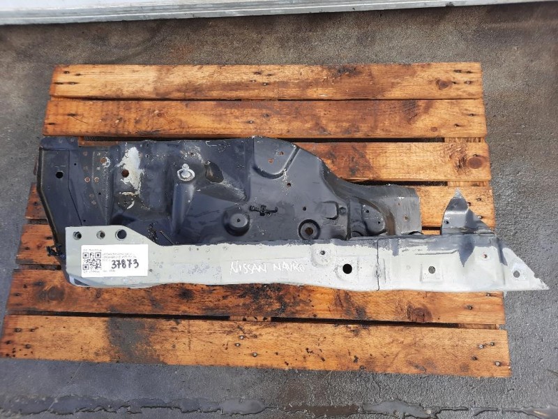 Longherone ANT SX PUNTALE ANT SX Nissan Navara 2010