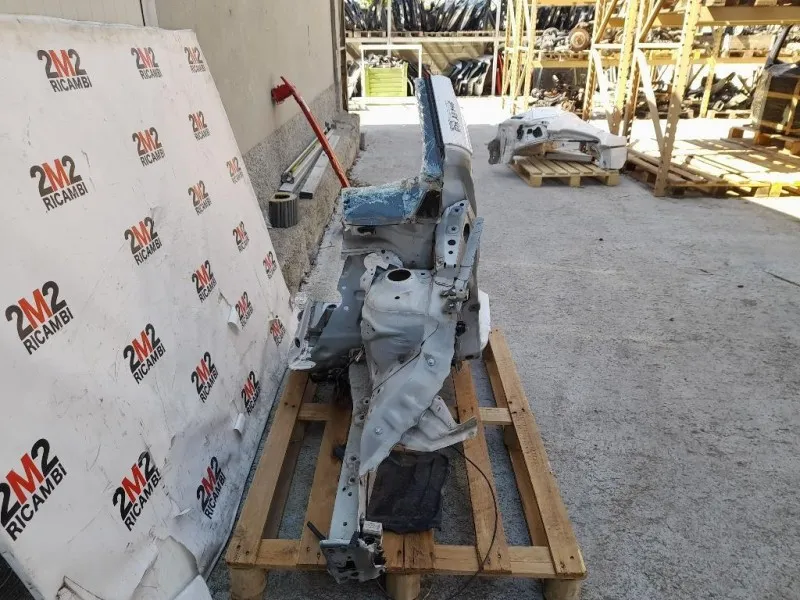 Longherone ANT SX 5710252200 Toyota Yaris IV 2012