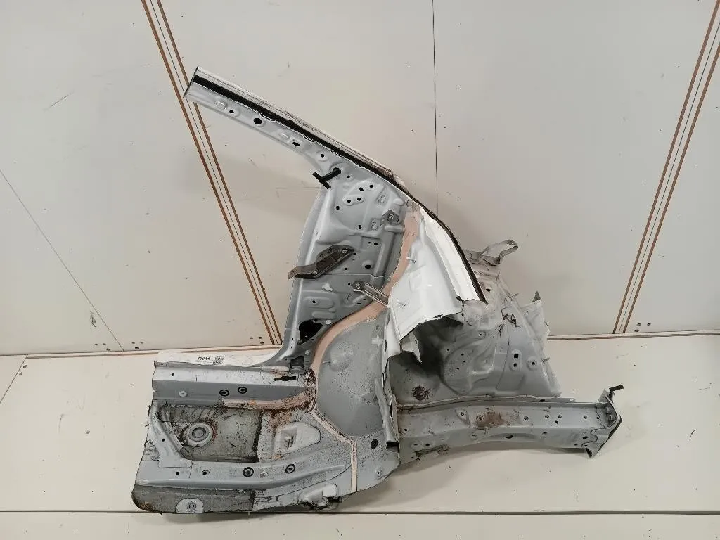 Longherone ANT SX 5710252200 Toyota Yaris IV 2017