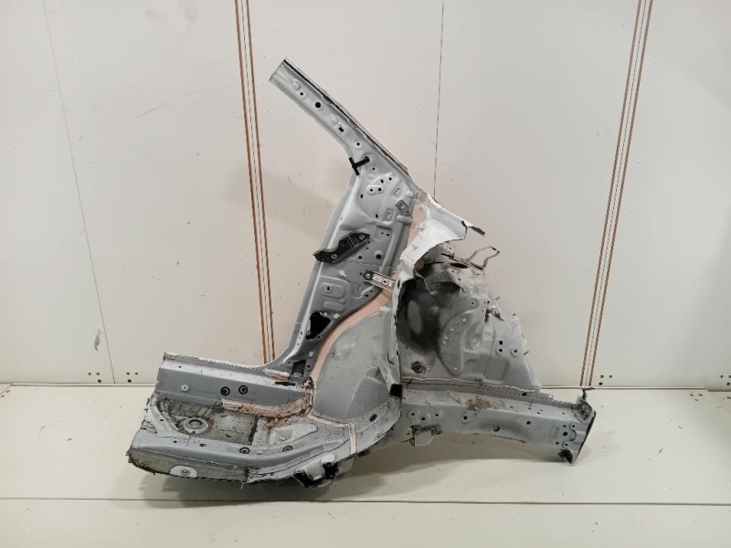 Longherone ANT SX 5710252200 Toyota Yaris IV 2017